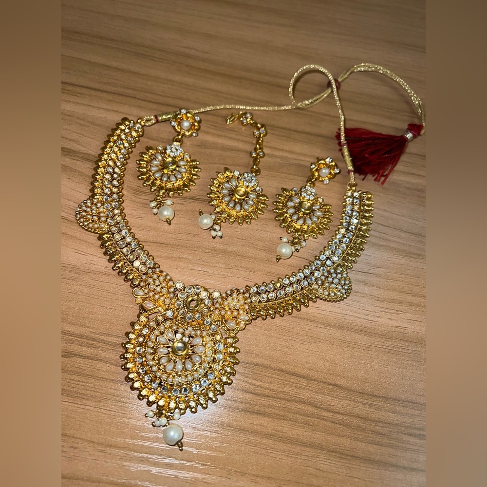 South Indian Style Necklace Set